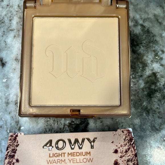 NIB - URBAN DECAY - STAY NAKED The Fix 16 Hr Powder Foundation - 40 WY LIGHT MED - Picture 7 of 15